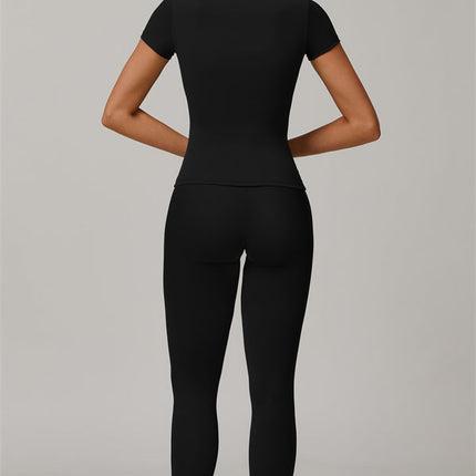 The Oasis T-shirt Leggings 2-Piece Set