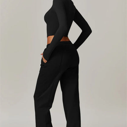 The Motion Crop Top Sweatpants 2-Piece Set