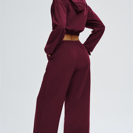 The Svelte UV protection Crop Hoodie Sweatpants 2-Piece Set