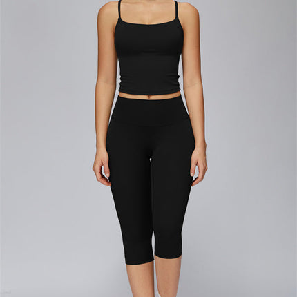 The FlexCore Capri Leggings