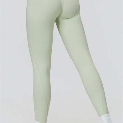 The Canyon Crop Tank Leggings 2-Piece Set