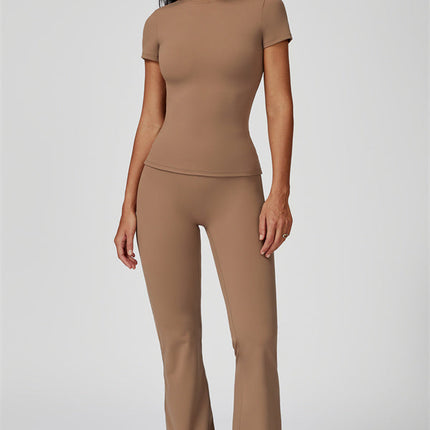 The Oasis T-shirt Flared Leggings 2-Piece Set