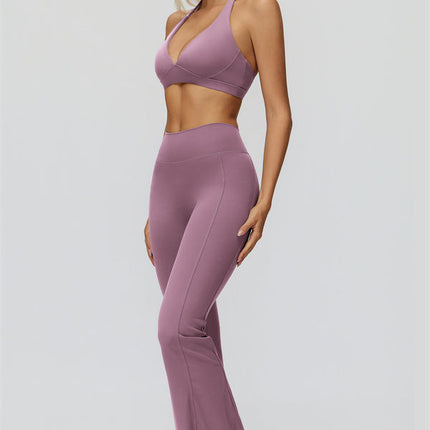 The Fyra Sports Bra Flared Leggings 2-Piece Set