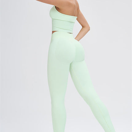 The Whim Sports Bra Leggings 2-Piece Set