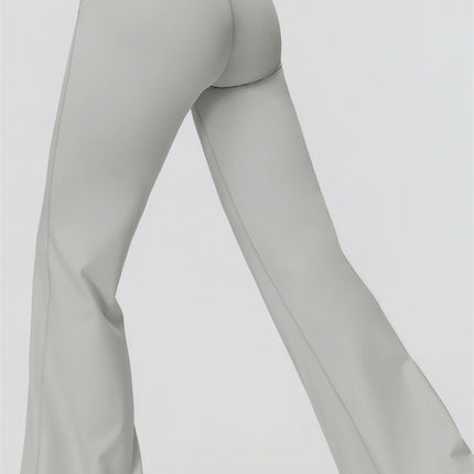 The Canyon Sports Bra Flared Leggings 2-Piece Set