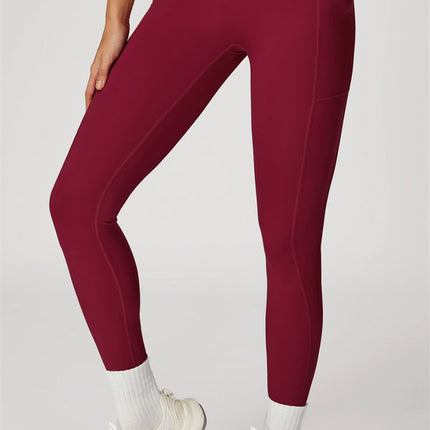 The Propel Crop Top Leggings 2-Piece Set