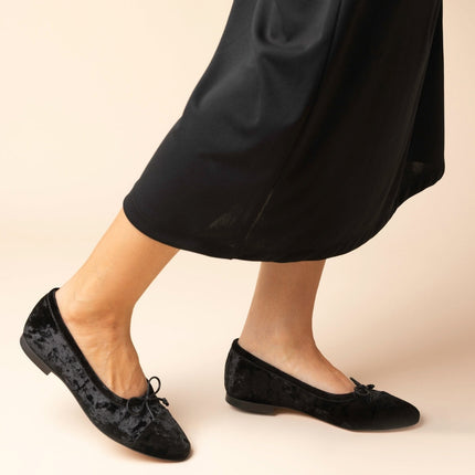 Amelie Black Velvet