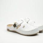 White / 5