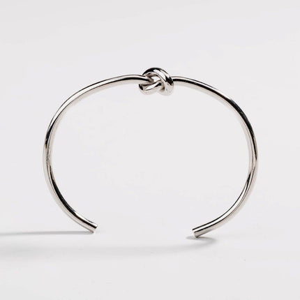 Dainty Love Knot Bracelet