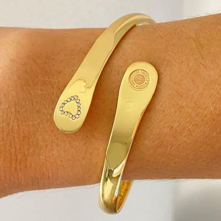 Engraved Mother Daughter Bracelets- Engraved Love Between Mother and Daughter Knows No Distance Bracelet