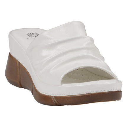Women's Nora White Flat