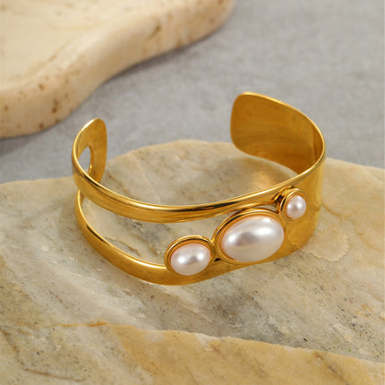 Hollow Out Cutout Stainless Steel Bracelet with Pearl Opening Bracelet 18K Gold Plating Advanced Hand Jewelry