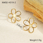 One Size / Gold Flower Stud Earrings
