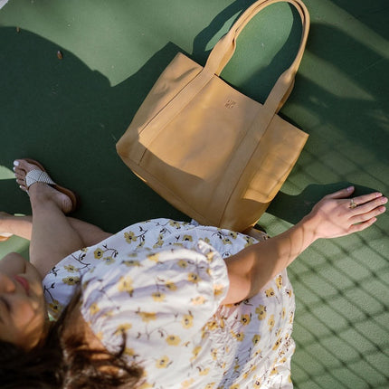 Medium Tote