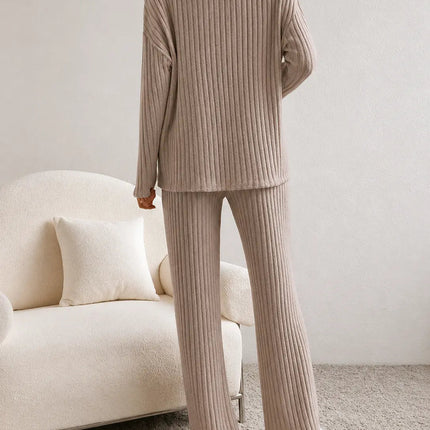 Ribbed Knit Lounge Set – LÁVINE™ Cozy Two-Piece Outfit for Women