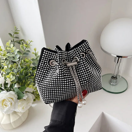 Luxury Women's Horseshoe Bucket Bag | New High Quality PU Leather One Shoulder Handbag (Exquisite Rivet & Chain Design)