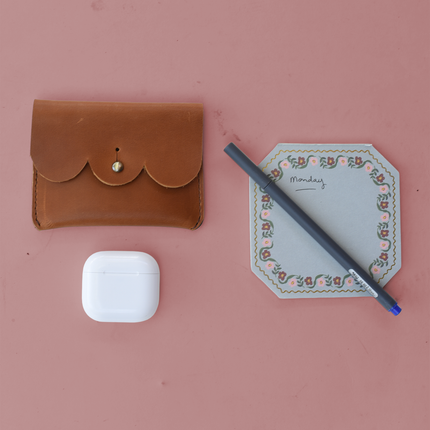 Scalloped Leather Card Carrier