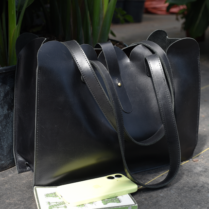 Scalloped Large Leather Handbag