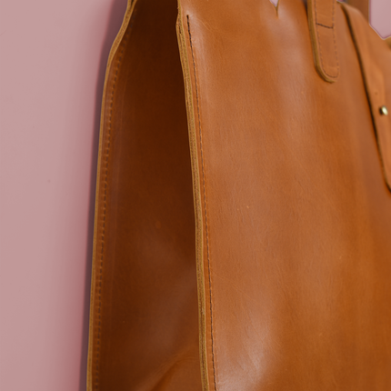 Scalloped Large Leather Handbag