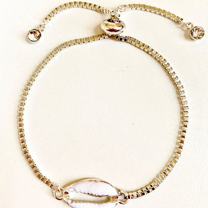 Seashell Bracelet with Adjustable Spring Closure