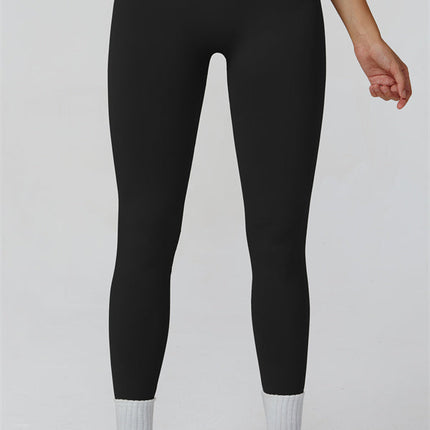 The Reign Sports Bra Leggings 2-Piece Set