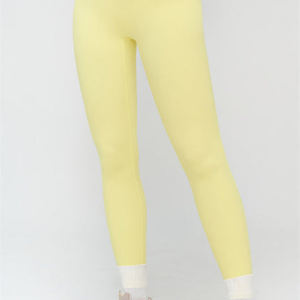 The Stride Crop Top Leggings 2-Piece Set
