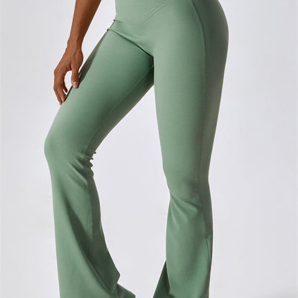 Penelope Sports Bra Flares 2-Piece Set