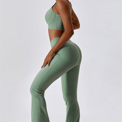 Penelope Sports Bra Flares 2-Piece Set