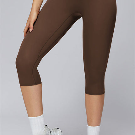 The FlexCore Crop Tank Capri Leggings 2-Piece Set