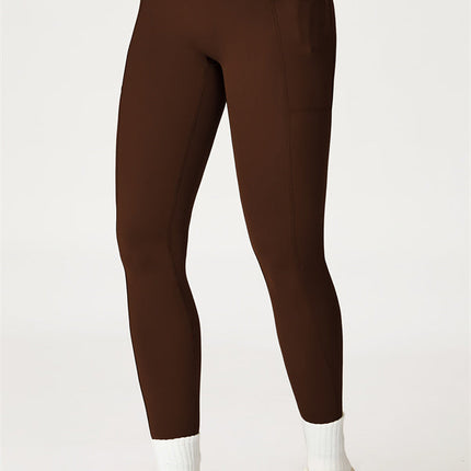 The Glacier Sports Bra Leggings 2-Piece Set