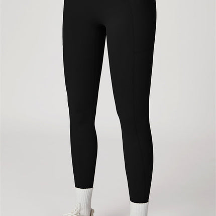 The Propel Crop Top Leggings 2-Piece Set