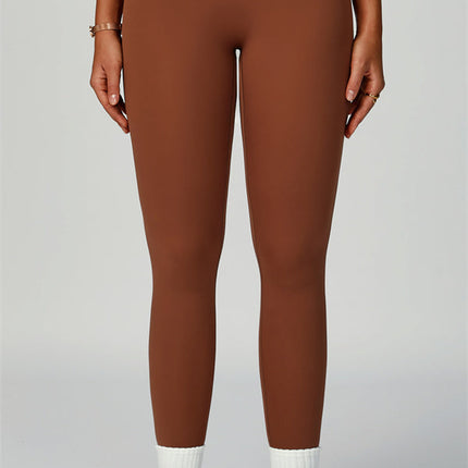 The Quest Tank Leggings 2-Piece Set