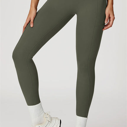 The Propel Crop Top Leggings 2-Piece Set