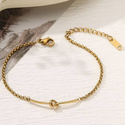 TITANIUM  STEEL NON-TARNISH KNOT BRACELET | 40B116