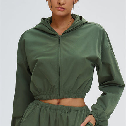 The Svelte UV protection Crop Hoodie Sweatpants 2-Piece Set