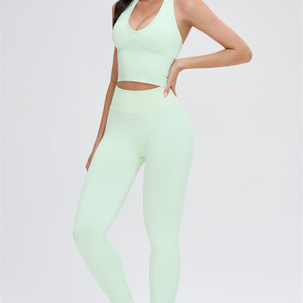 The Whim Sports Bra Leggings 2-Piece Set