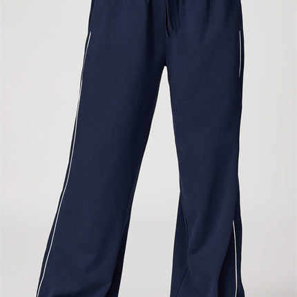 The Amara Sweatshirt Pants 2-Piece Set