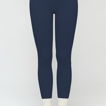 The Stride Crop Top Leggings 2-Piece Set