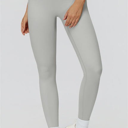 The Canyon Crop Tank Leggings 2-Piece Set