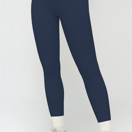 The Stride Crop Top Leggings 2-Piece Set