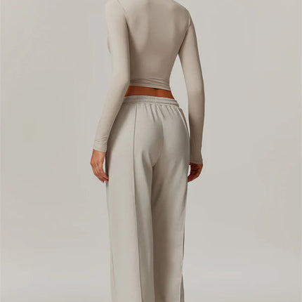 The Motion Crop Top Sweatpants 2-Piece Set