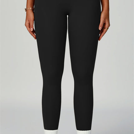 The Quest Tank Leggings 2-Piece Set