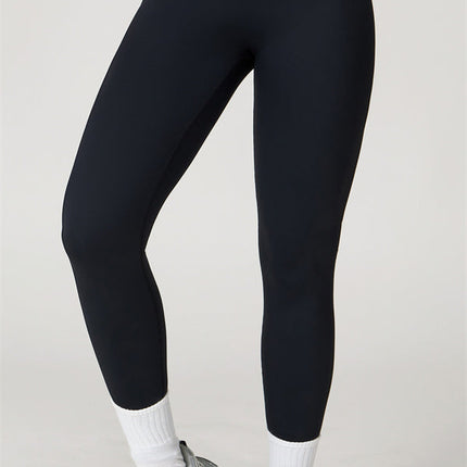 The Quest Cross Back Crop Top Leggings 2-Piece Set
