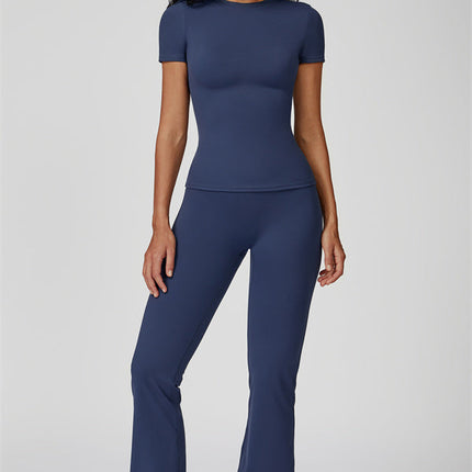 The Oasis T-shirt Flared Leggings 2-Piece Set