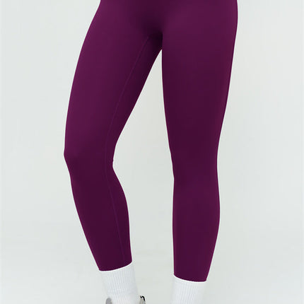 The Lushness Y-Back Sports Bra Leggings 2-Piece Set