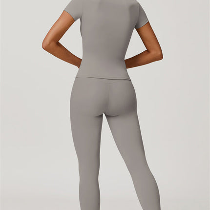 The Oasis T-shirt Leggings 2-Piece Set