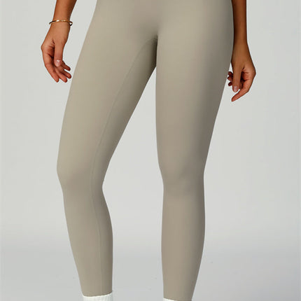 The Quest Tank Leggings 2-Piece Set