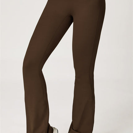The Lily Sports Bra Flared Leggings 2-Piece Set