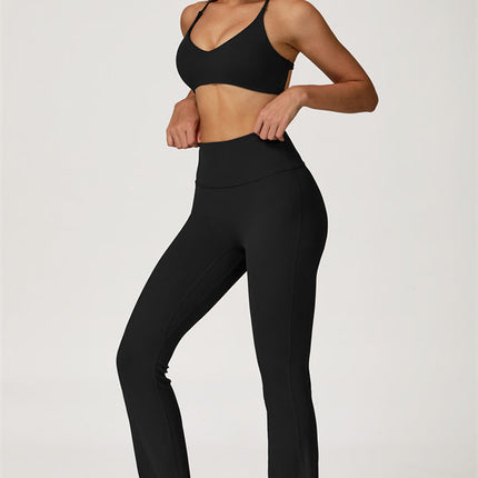 The Lily Sports Bra Flared Leggings 2-Piece Set