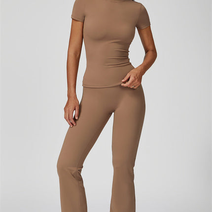 The Oasis T-shirt Flared Leggings 2-Piece Set